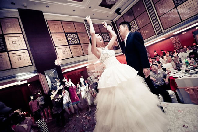 纪实婚礼摄影：捕捉最真实的感动，婚礼跟拍技巧