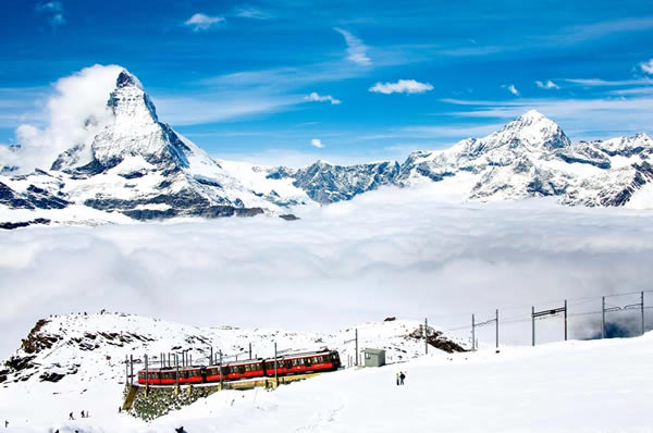 冰川中的魔幻与现实——瑞士“冰川快车”之旅