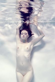 Harry Fayt 的水下人体与人像摄影作品-10